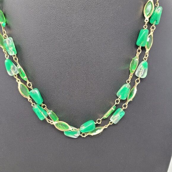 Vintage Flapper Necklace Gold Tone Resin Green Beaded Versatile 45" Delicate - Picture 10 of 14